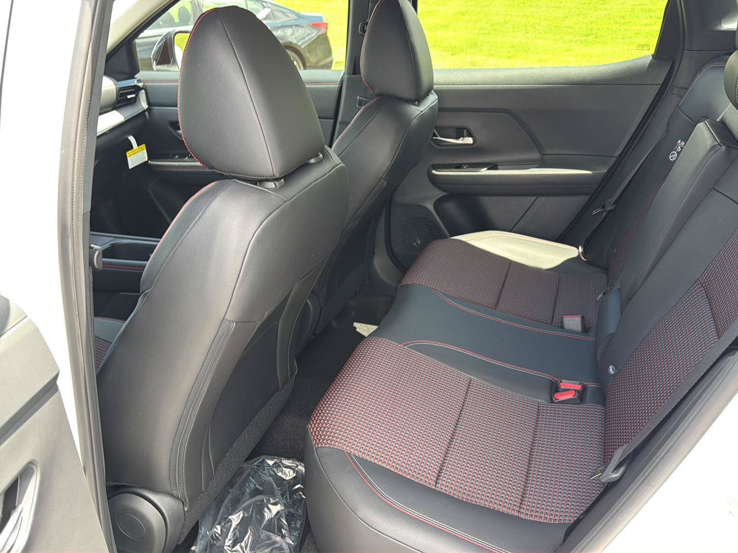 New 2026 Nissan Kicks SR FWD image 11