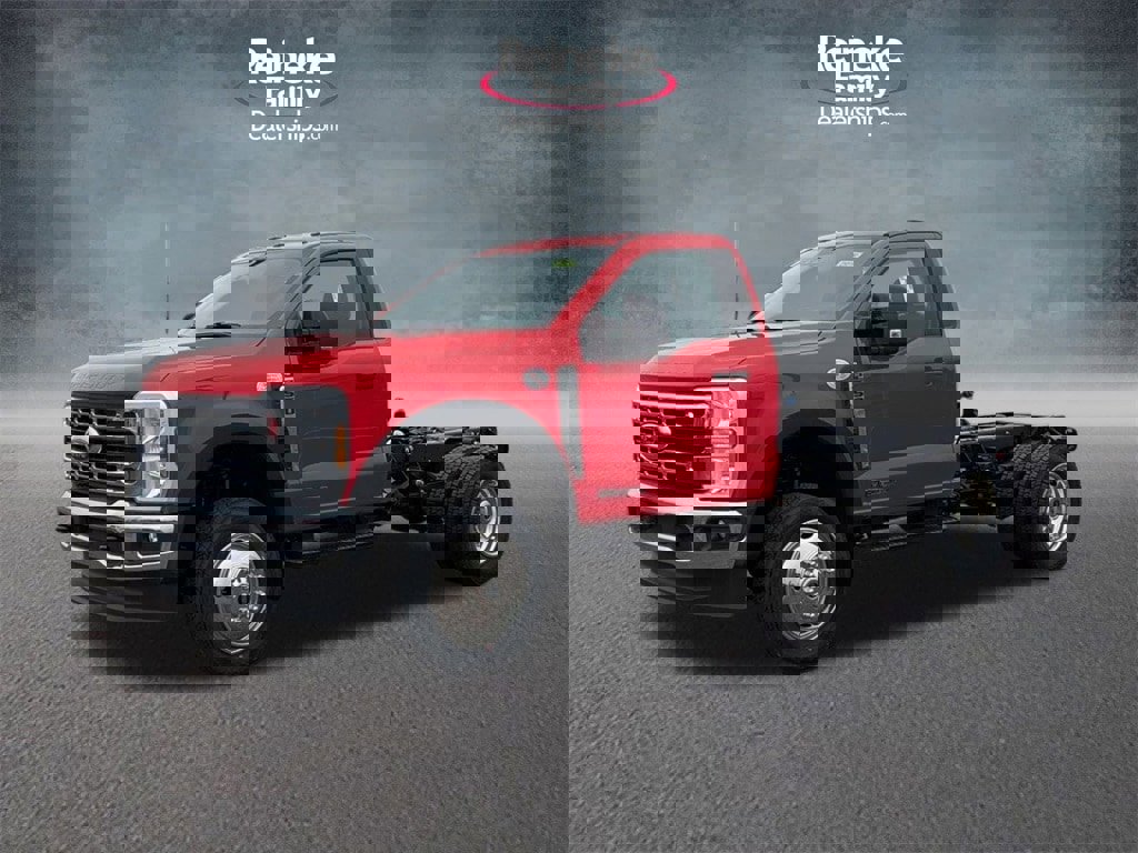 New 2025 Ford F550 4x4 Regular Cab Super Duty