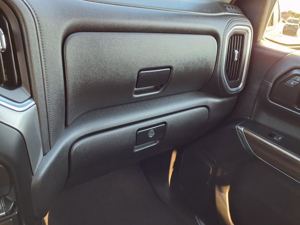 Used 2021 Chevrolet Silverado 1500 RST w/ Z71 Off-Road Package AWD/4WD image 19