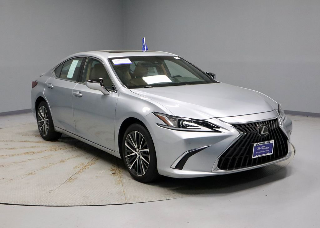 Used 2023 Lexus ES 250 w/ Premium Package image 1