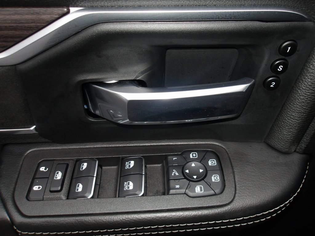 Used 2025 RAM 2500 Laramie image 20