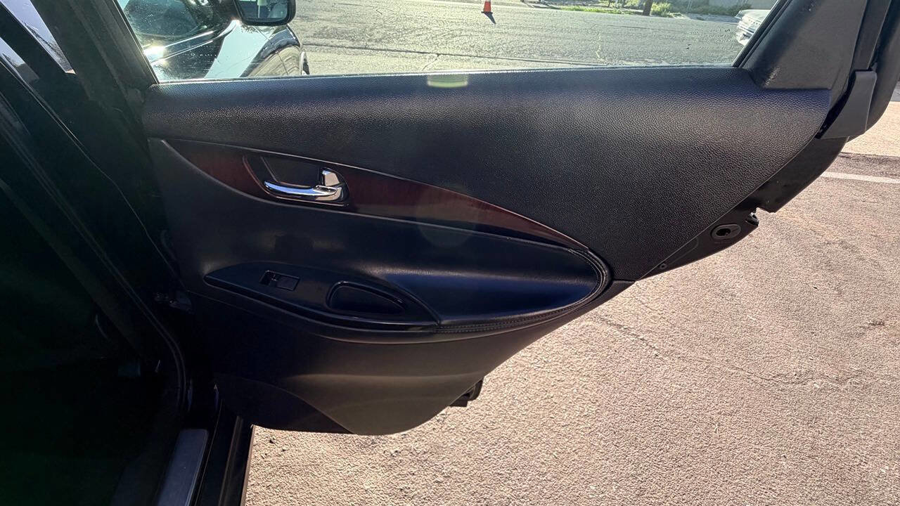 Used 2012 INFINITI EX35 Journey w/ Premium Pkg image 26