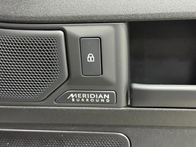 New 2026 Land Rover Defender 110 OCTA AWD/4WD image 23