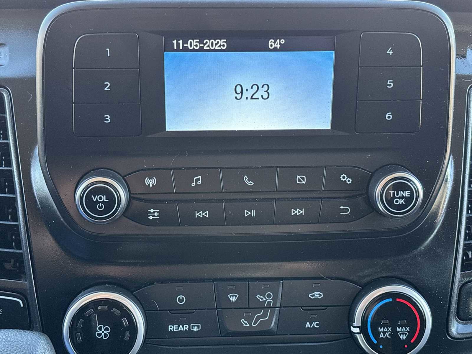 Used 2024 Ford Transit 250 Low Roof w/ Exterior Upgrade Package image 19