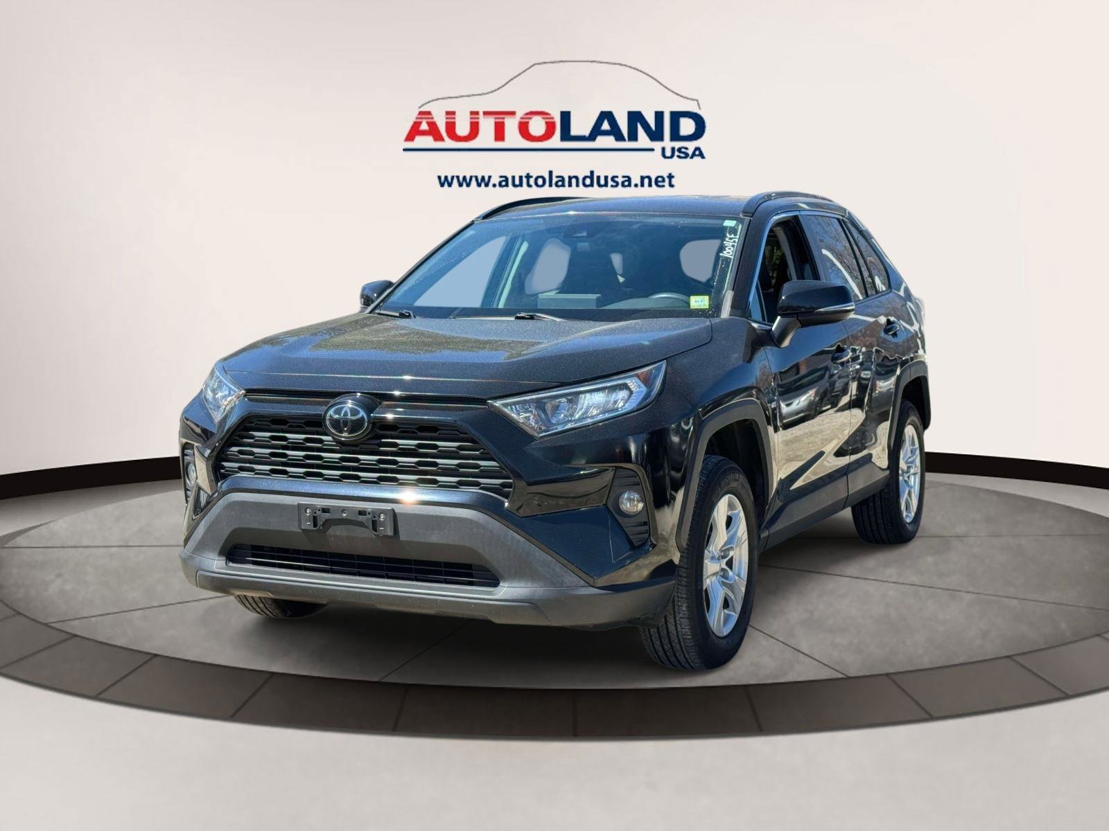 Used 2020 Toyota RAV4 XLE w/ All Weather Liner Package AWD/4WD image 1