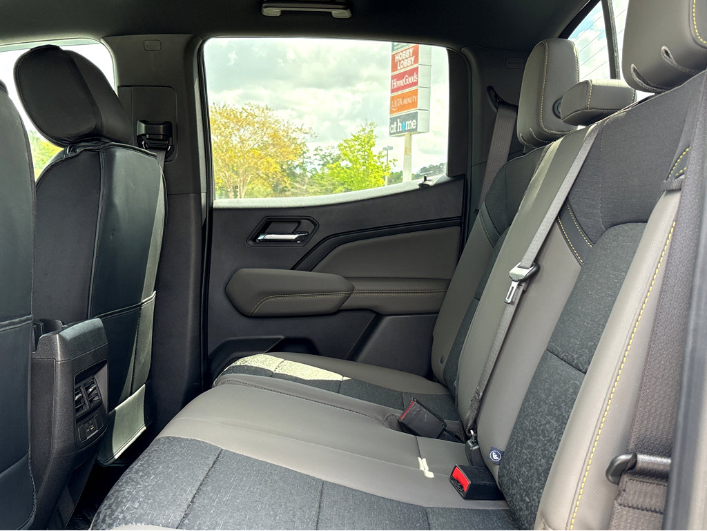 Used 2024 Chevrolet Colorado ZR2 image 17