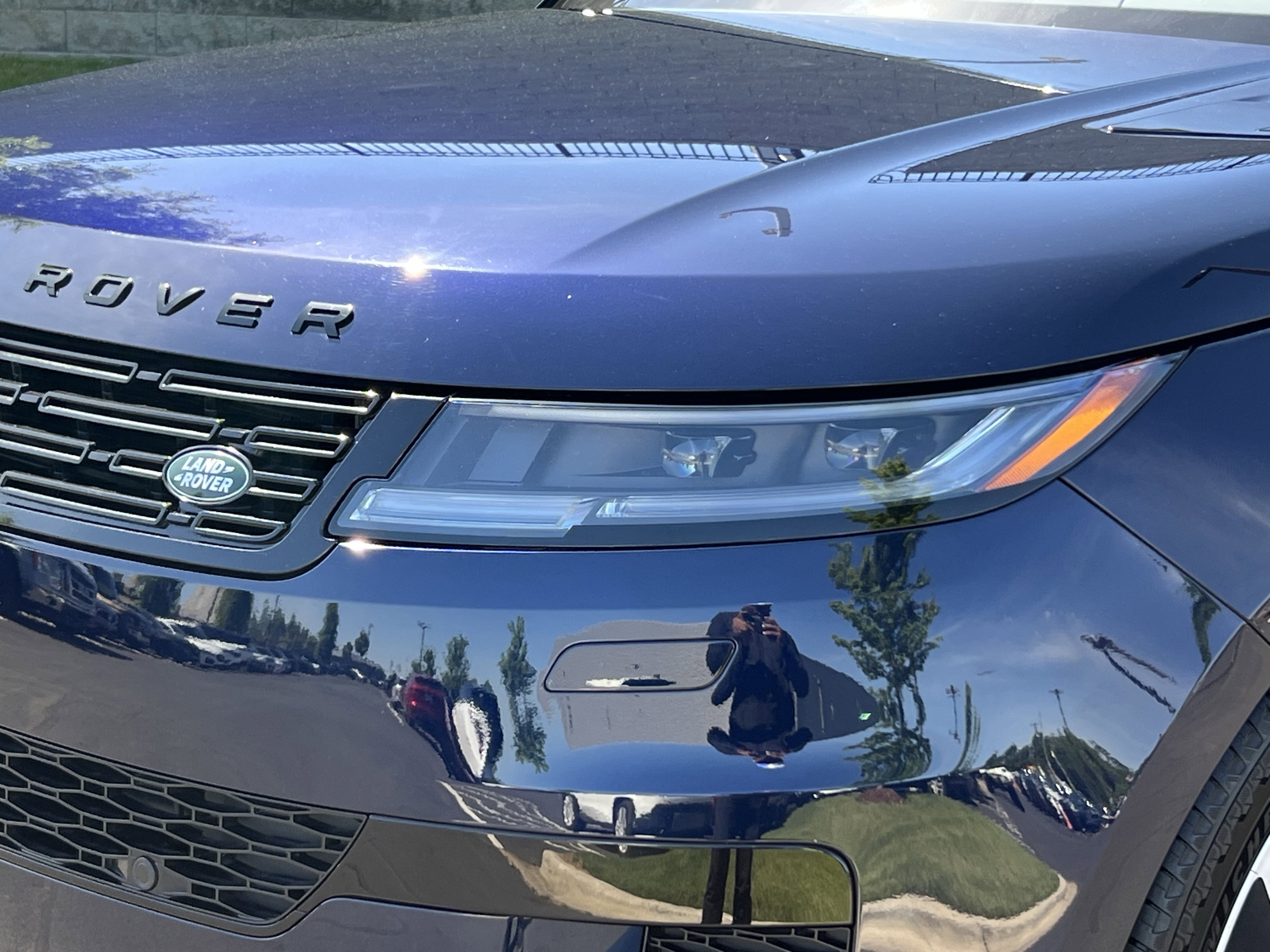 Certified 2023 Land Rover Range Rover Sport SE AWD/4WD image 12