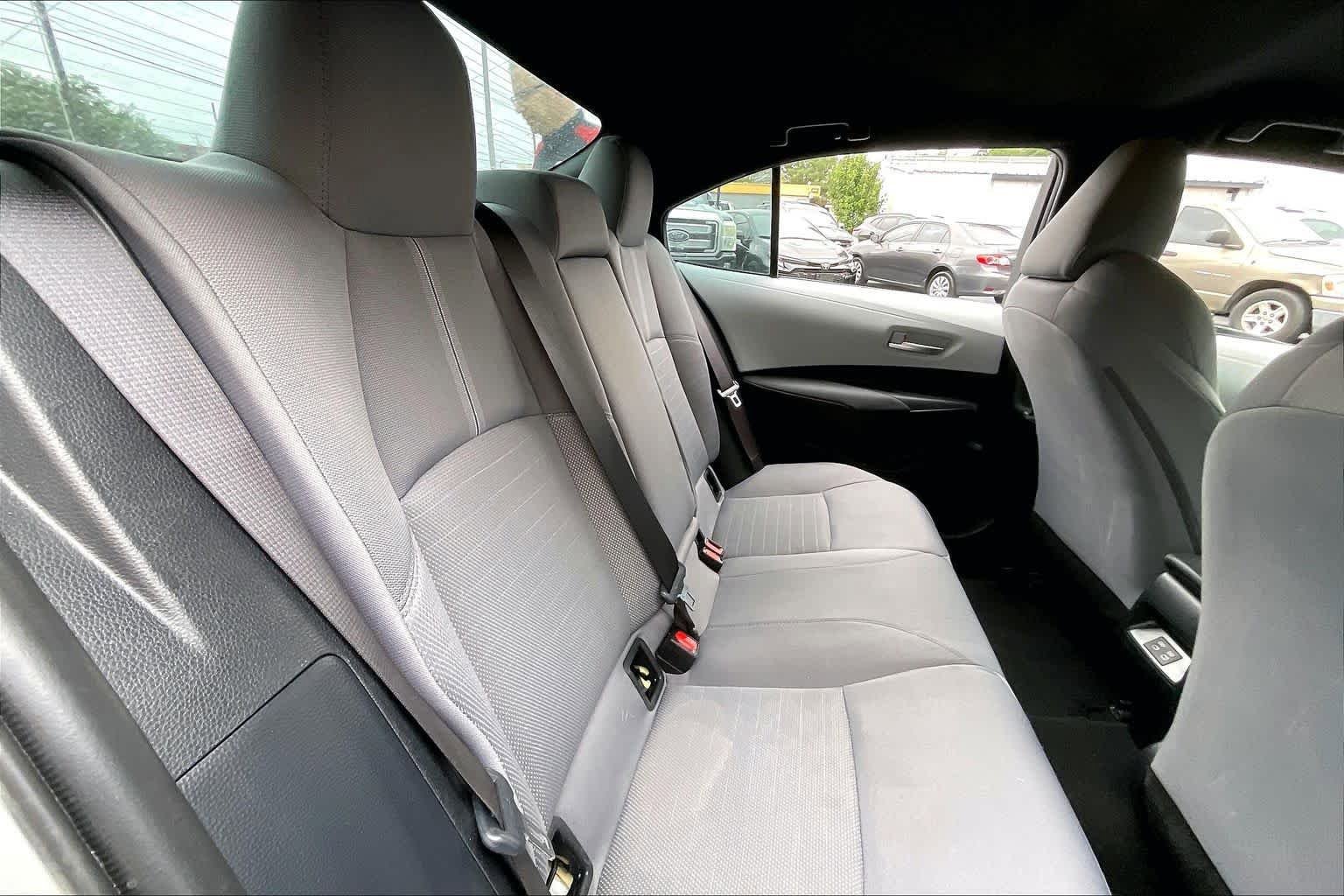 Used 2024 Toyota Corolla SE FWD image 19