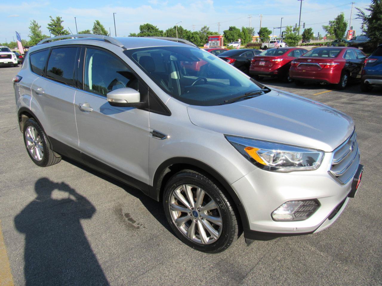 Used 2017 Ford Escape Titanium w/ Equipment Group 301A AWD/4WD image 8