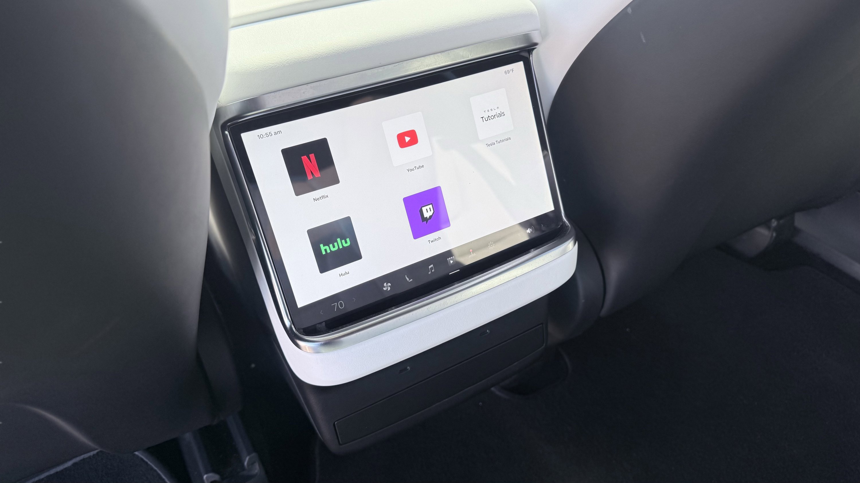 Used 2023 Tesla Model X image 54