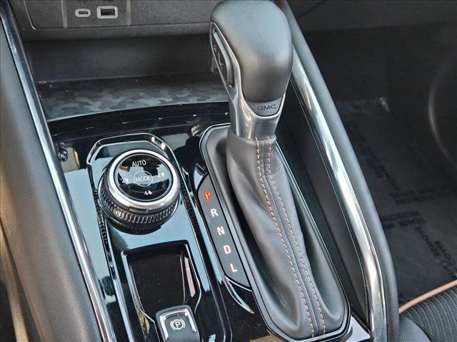 Used 2024 GMC Canyon AT4 w/ Technology Package AWD/4WD image 12