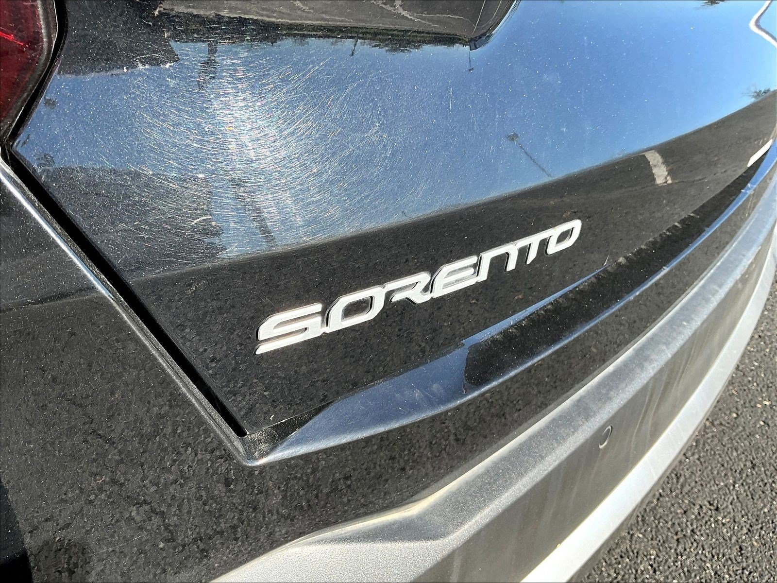 Used 2025 Kia Sorento S w/ Panoramic Sunroof Package FWD image 23