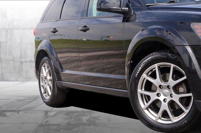 Used 2015 Dodge Journey R/T w/ Flexible Seating Group FWD image 3