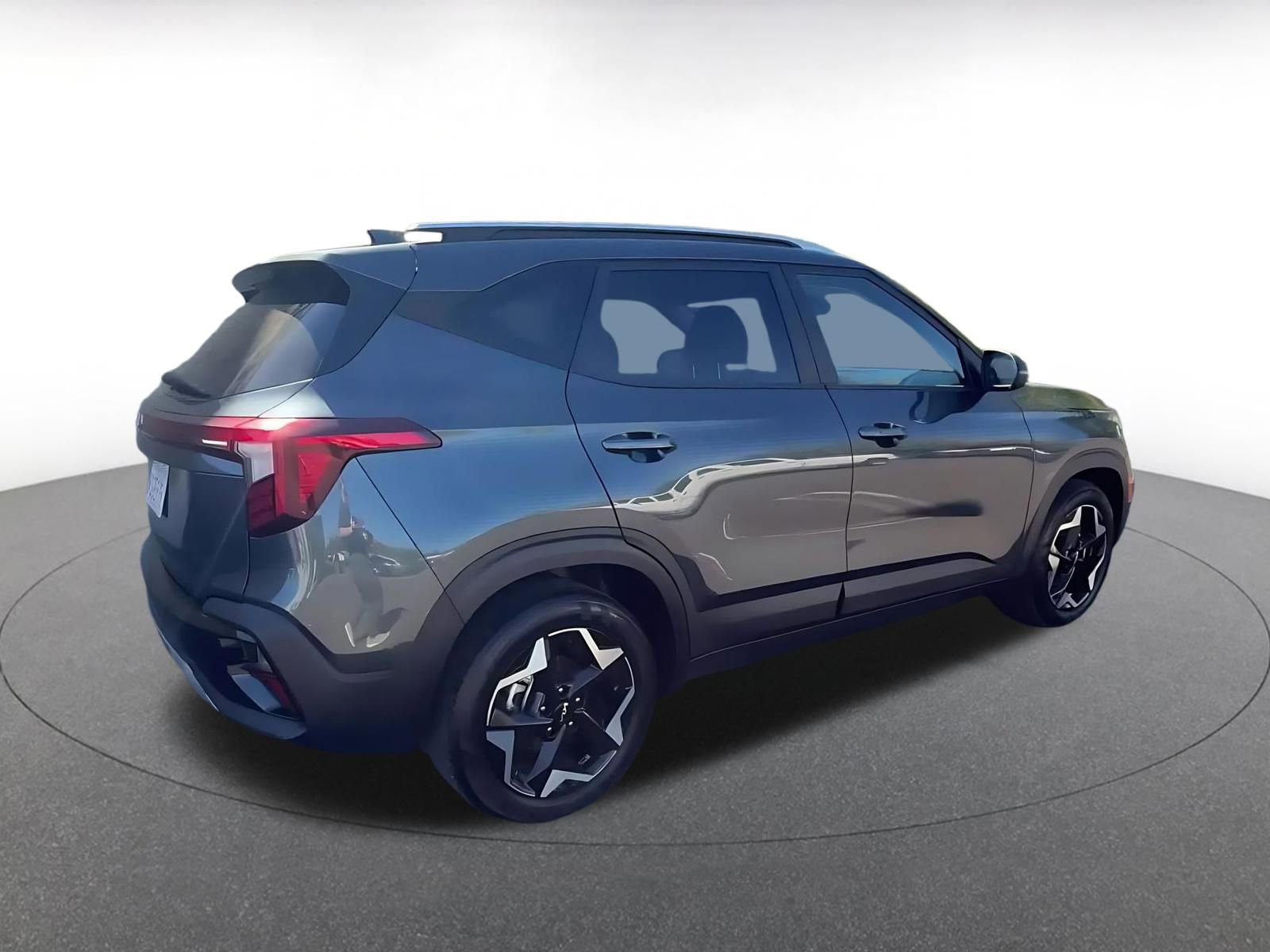 Used 2025 Kia Seltos S FWD image 15
