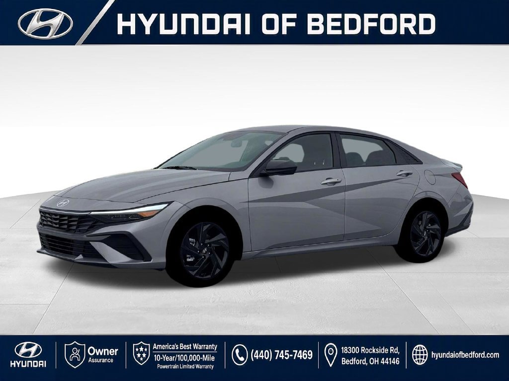 Used 2026 Hyundai Elantra Sport FWD image 2