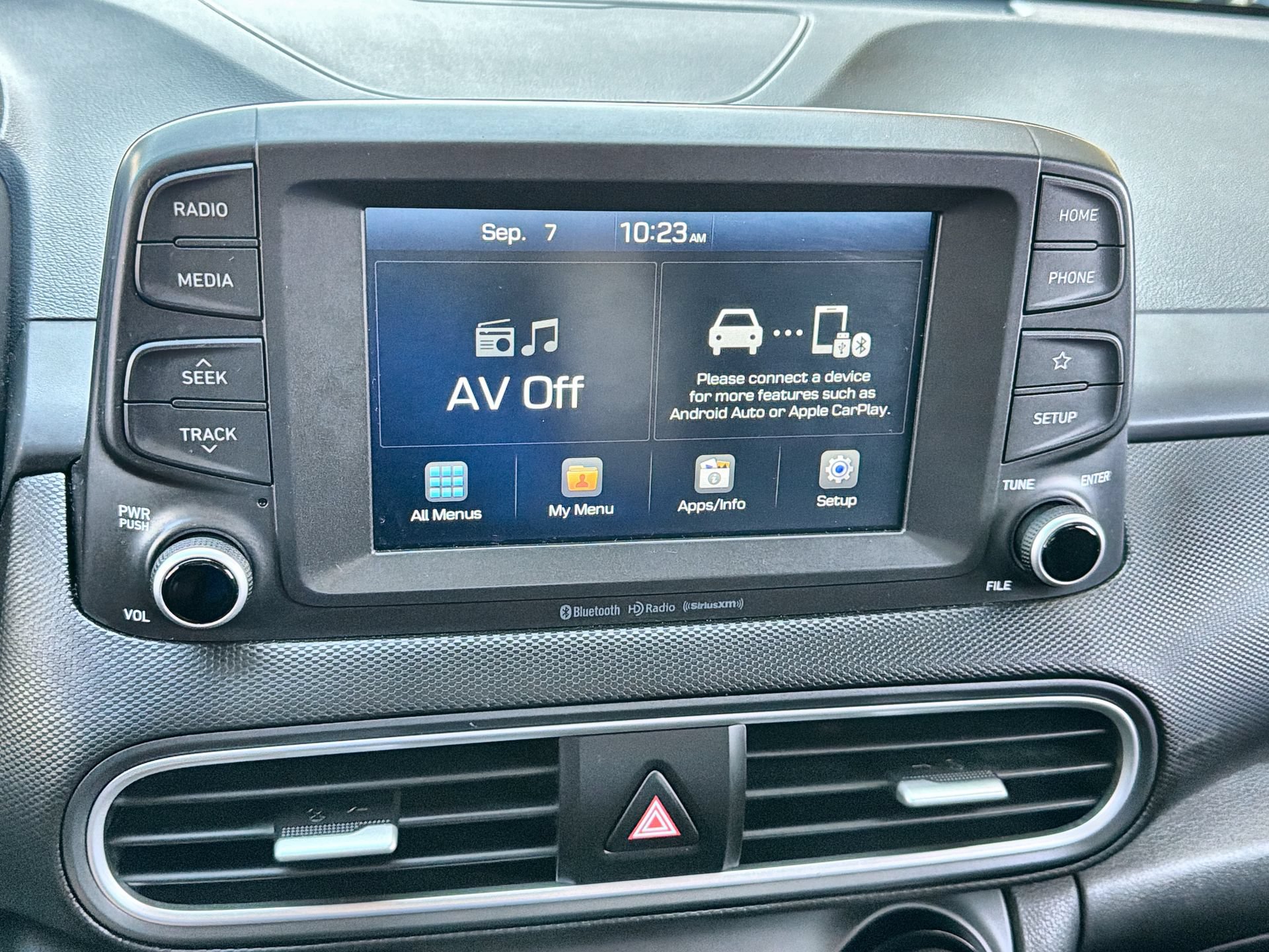 Used 2018 Hyundai Kona Limited FWD image 16