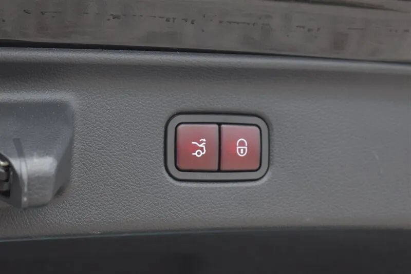 Used 2024 Mercedes-Benz S 500 4MATIC image 39