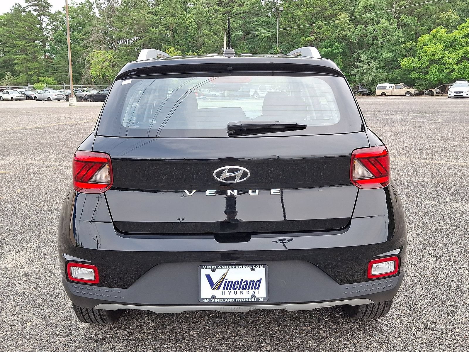 Used 2023 Hyundai Venue SEL FWD image 28