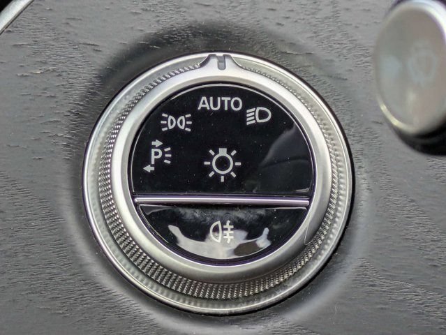 Used 2025 Mercedes-Benz E 350 Sedan image 24