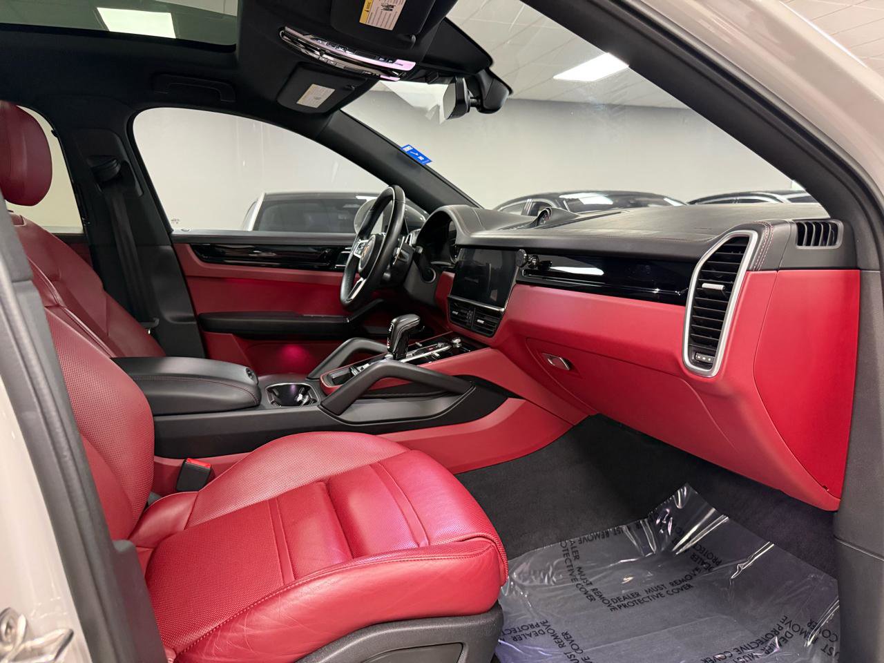 Used 2021 Porsche Cayenne S AWD/4WD image 30