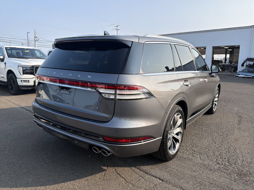 Certified 2023 Lincoln Aviator Grand Touring w/ Equipment Group 301A AWD/4WD image 5