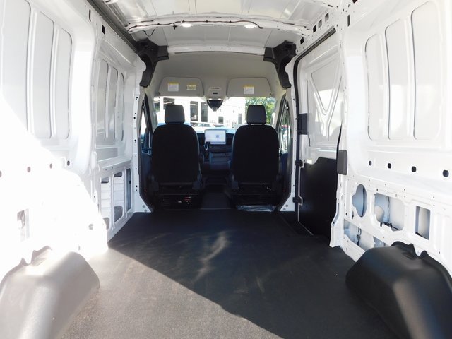 New 2025 Ford Transit 250 148 Medium Roof image 22