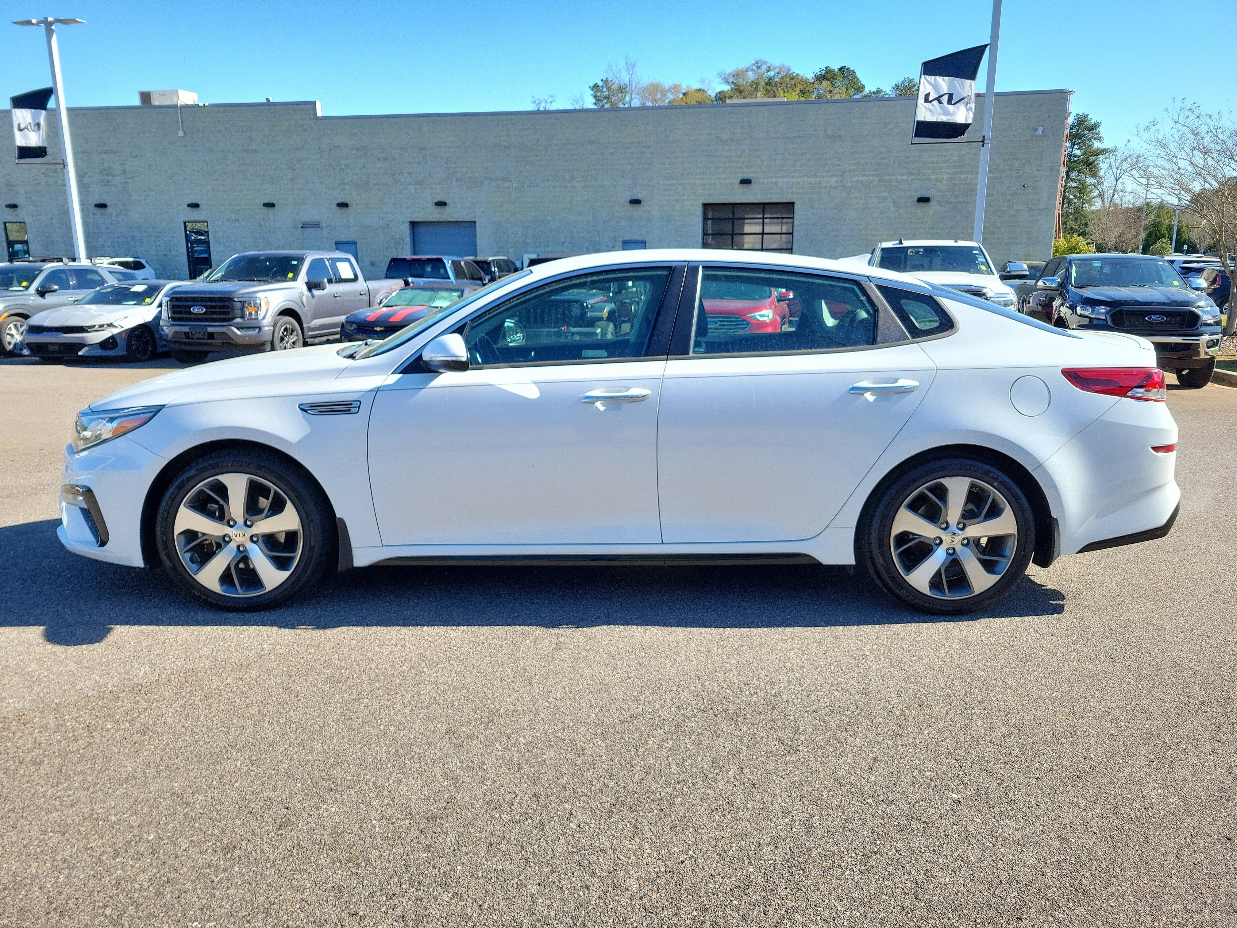 Used 2019 Kia Optima S image 24