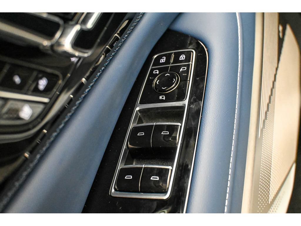 New 2027 Cadillac Optiq Premium Sport w/ LPO, ONYX Package AWD/4WD image 17