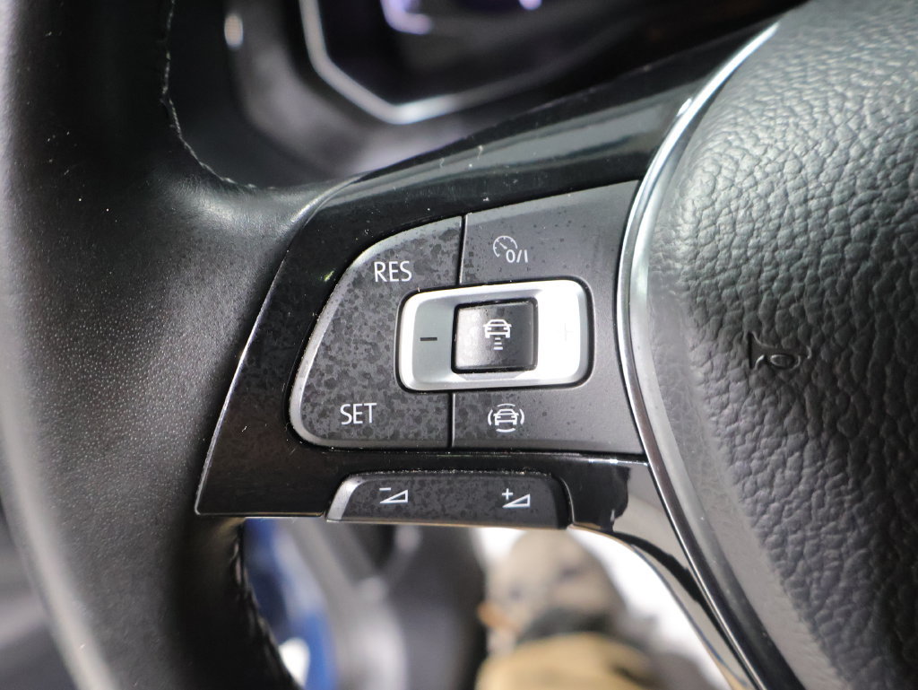 Used 2019 Volkswagen Jetta SEL FWD image 30