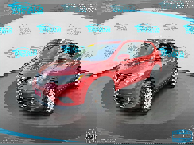 Used 2015 Nissan Rogue S image 1