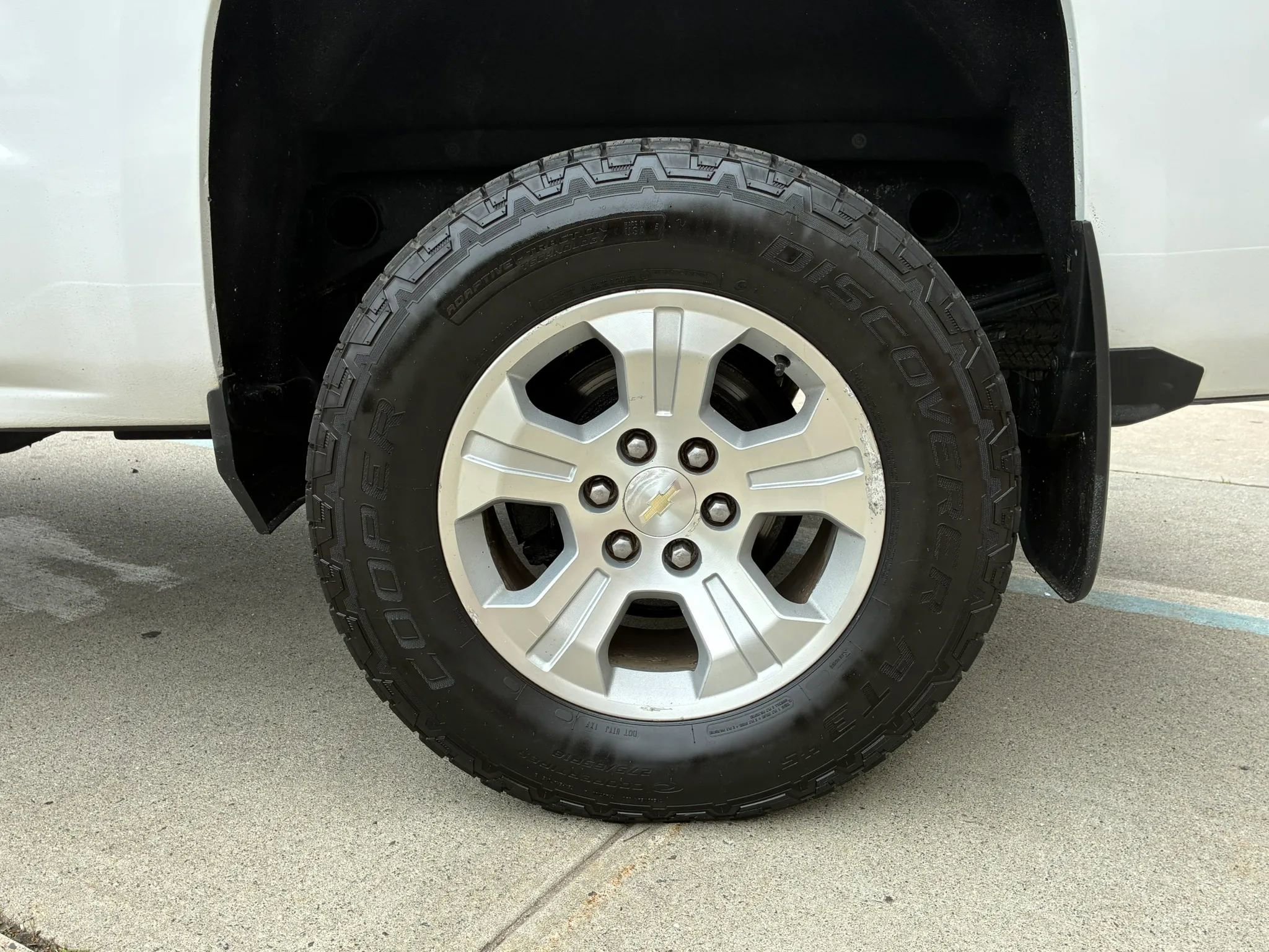 Used 2017 Chevrolet Silverado 1500 LT w/ All Star Edition AWD/4WD image 30
