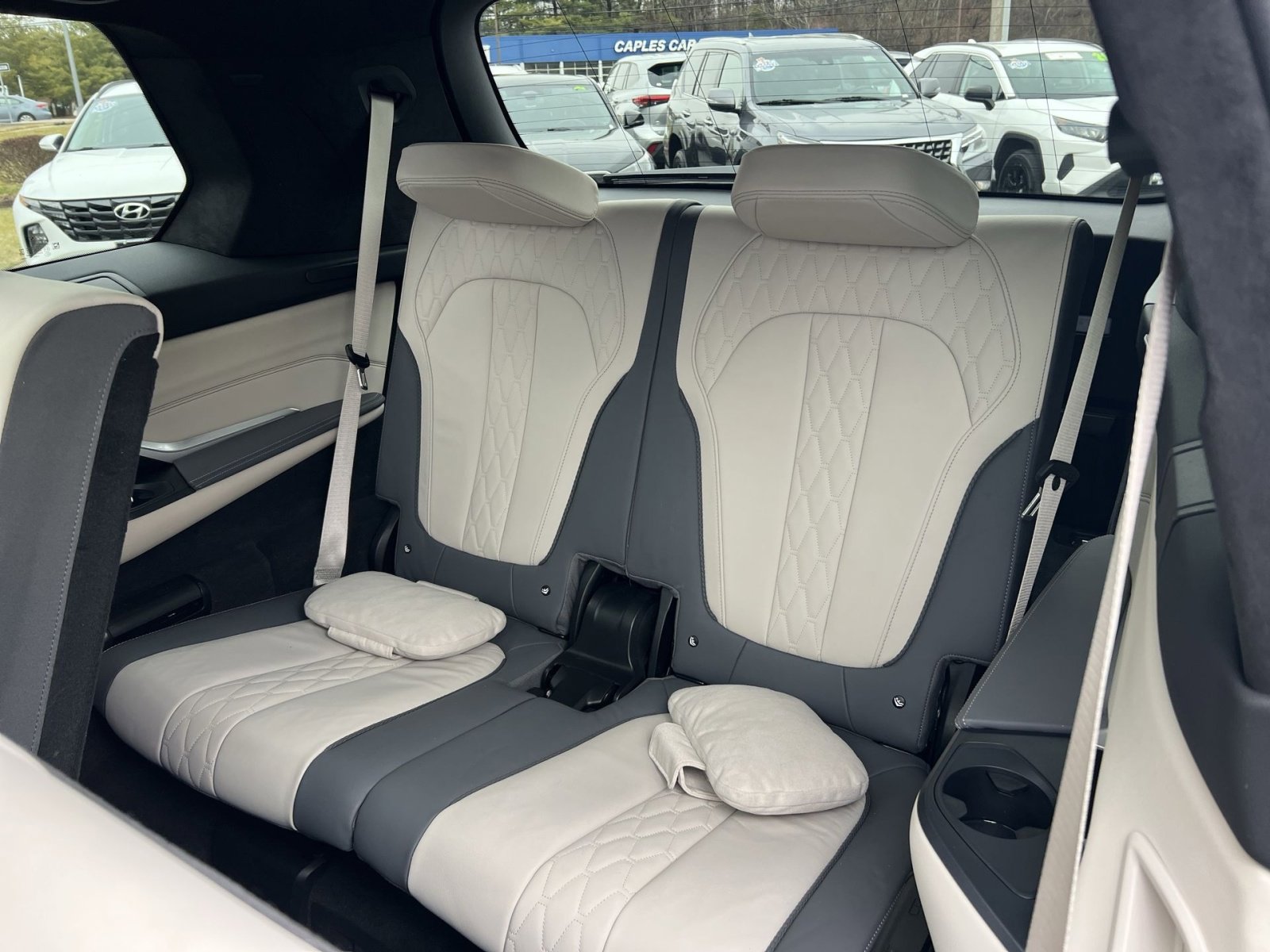 Used 2023 BMW X7 xDrive40i w/ M Sport Package image 26