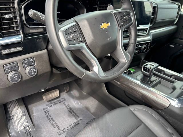 Used 2024 Chevrolet Silverado 1500 LTZ w/ LTZ Premium Package AWD/4WD image 14