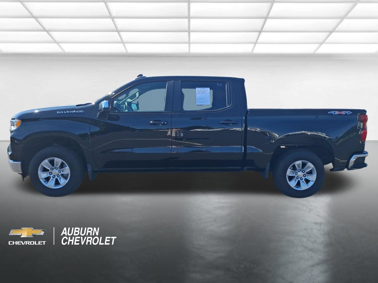 Certified 2025 Chevrolet Silverado 1500 LT AWD/4WD image 6