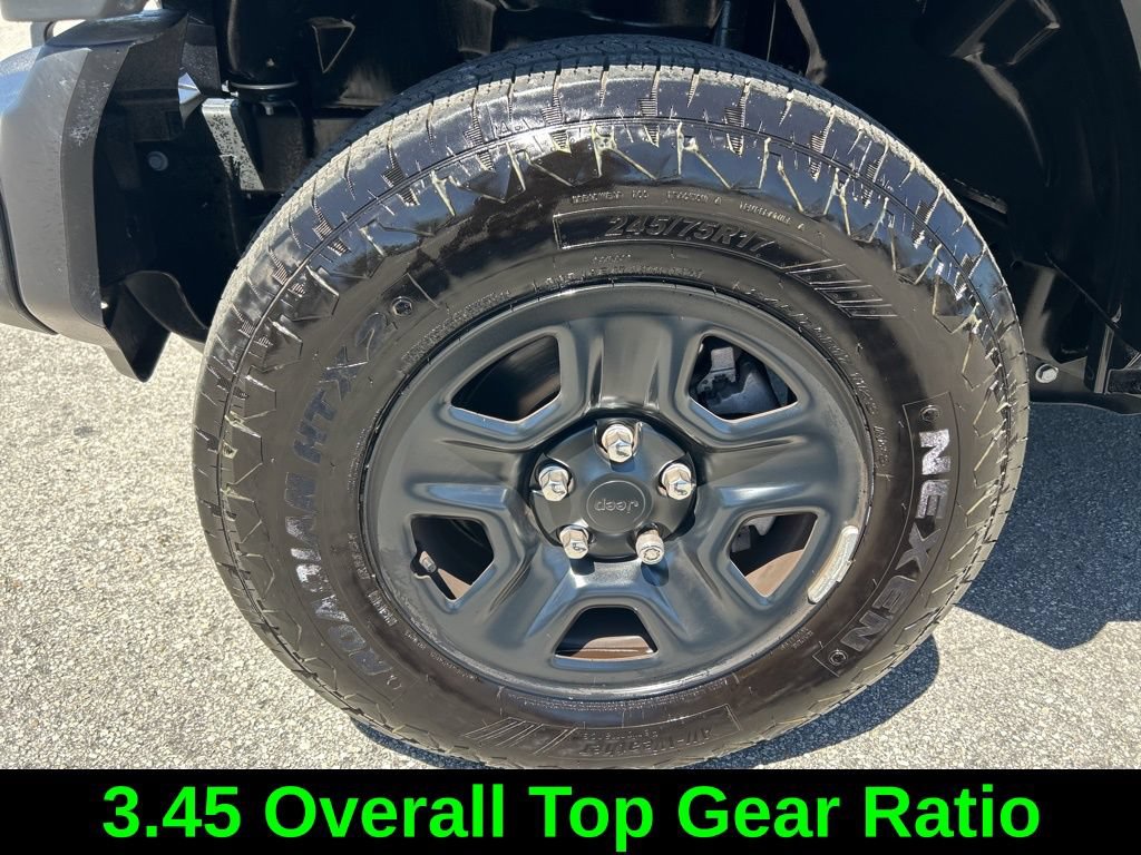 Certified 2025 Jeep Wrangler Sport AWD/4WD image 18