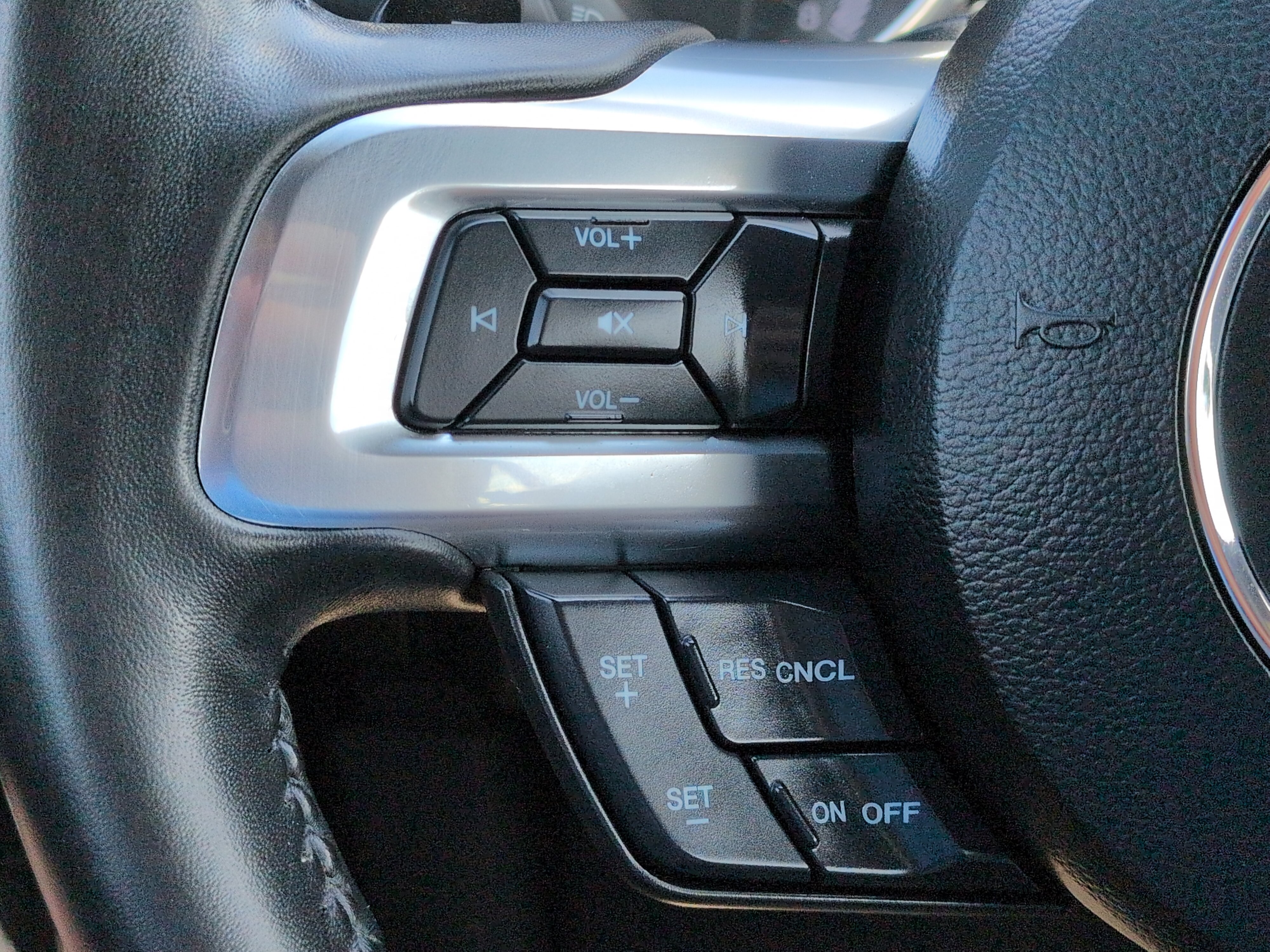 Certified 2020 Ford Mustang Premium RWD image 21