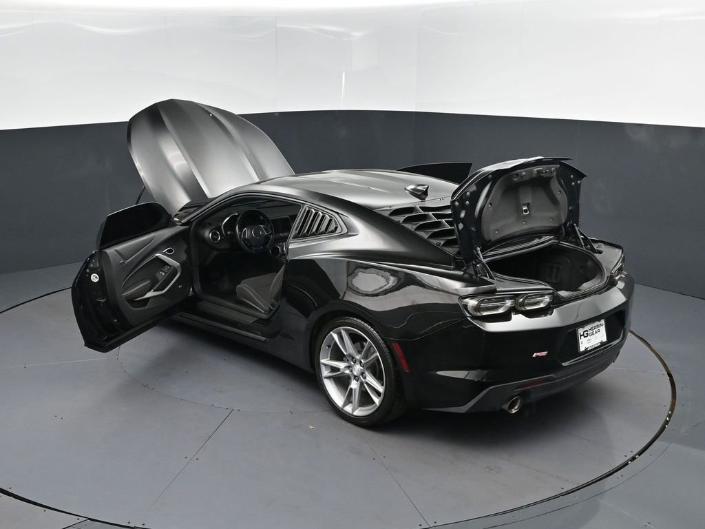 Used 2021 Chevrolet Camaro LT w/ RS Package image 2
