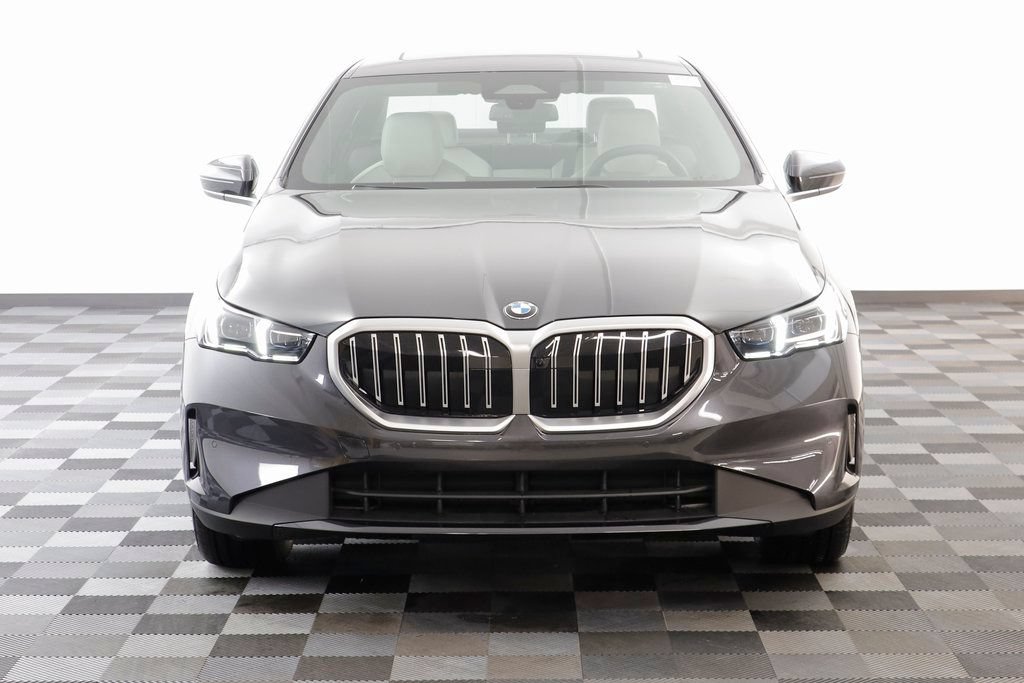 New 2026 BMW 530i xDrive w/ Premium Package AWD/4WD image 23