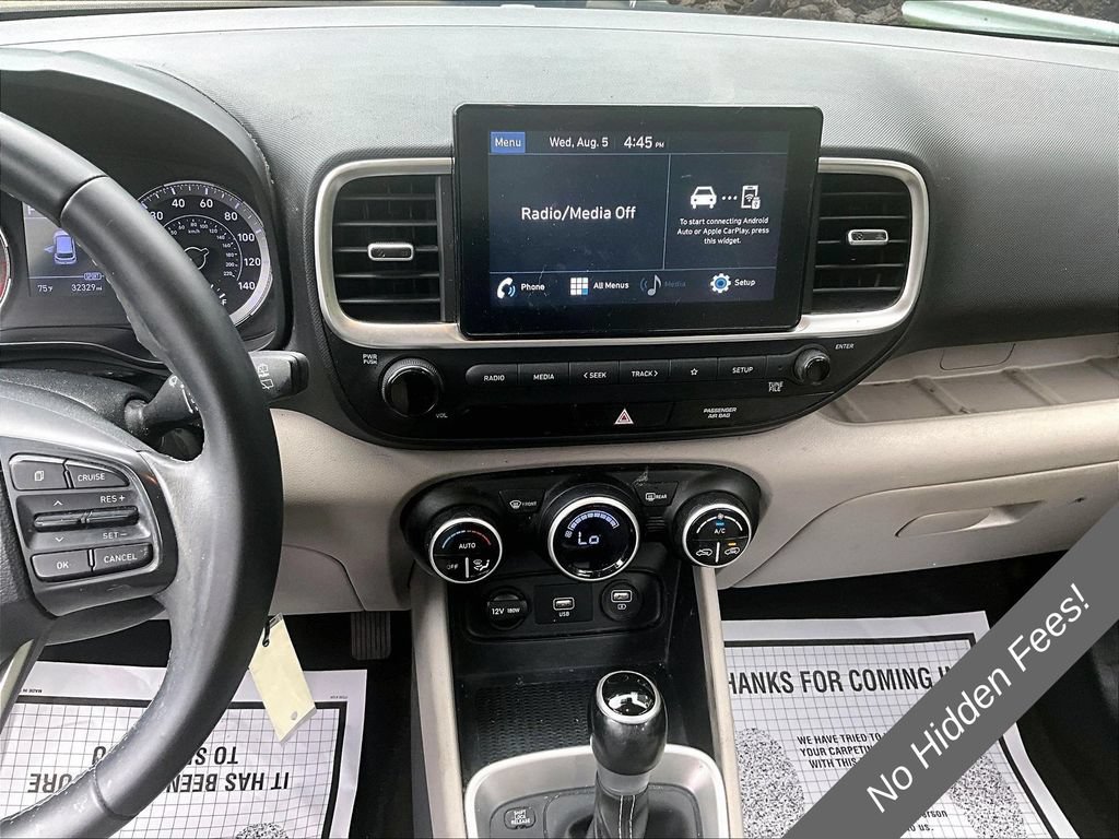 Used 2021 Hyundai Venue SEL FWD image 6