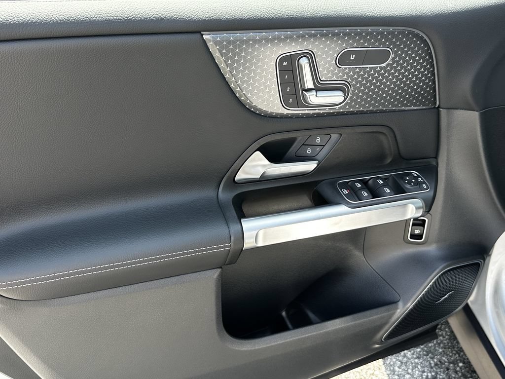Certified 2026 Mercedes-Benz GLB 35 AMG 4MATIC image 11