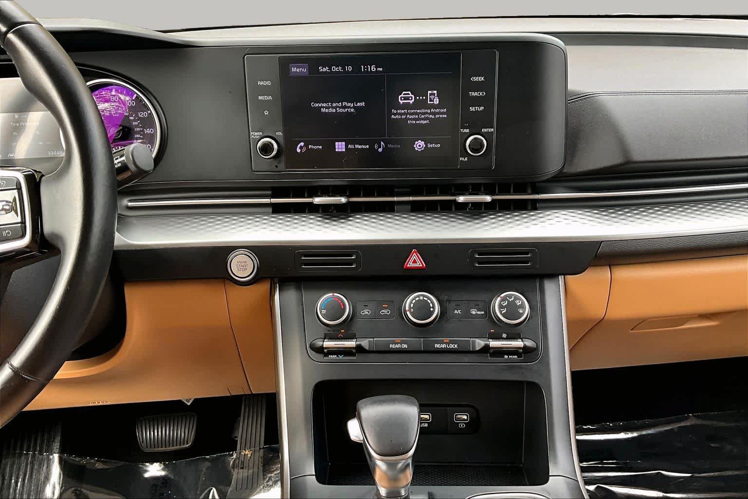Used 2022 Kia Carnival LX FWD image 6