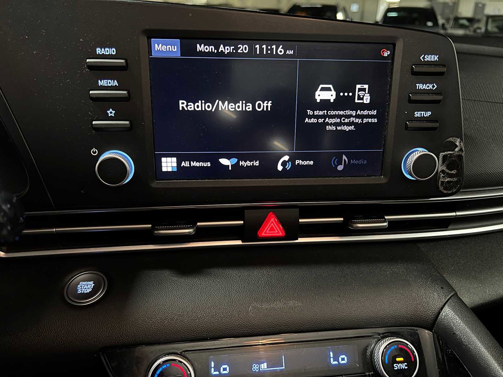 Used 2023 Hyundai Elantra Blue image 31