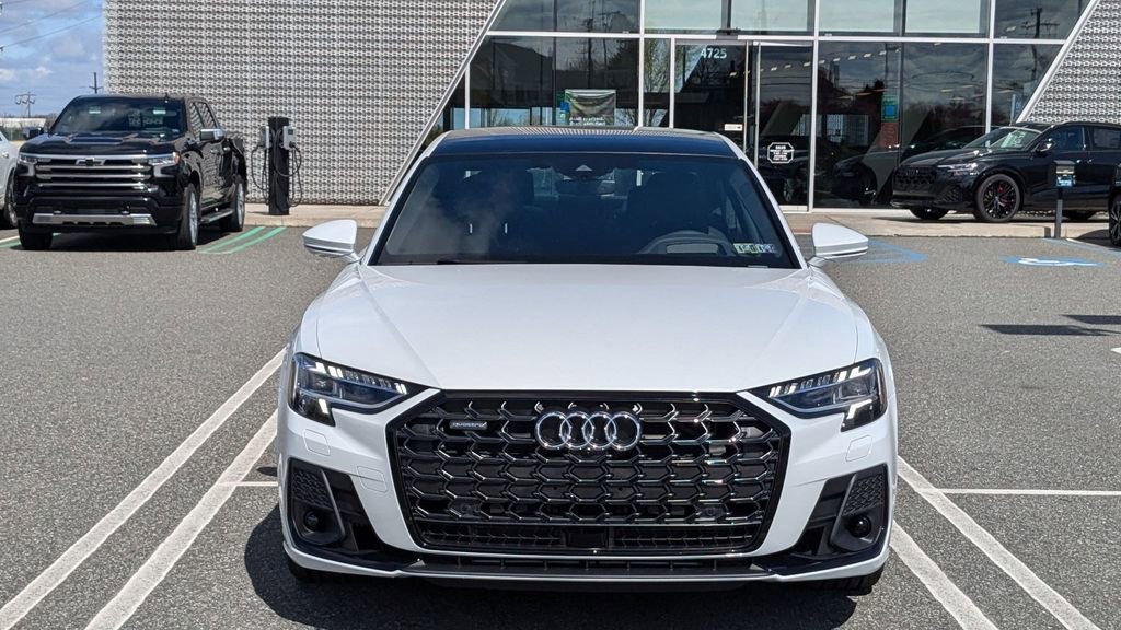New 2025 Audi A8 L 3.0T image 2