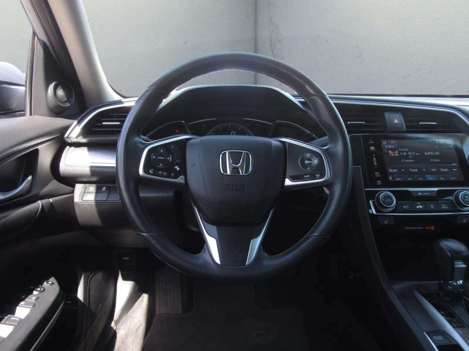 Certified 2017 Honda Civic Touring image 23