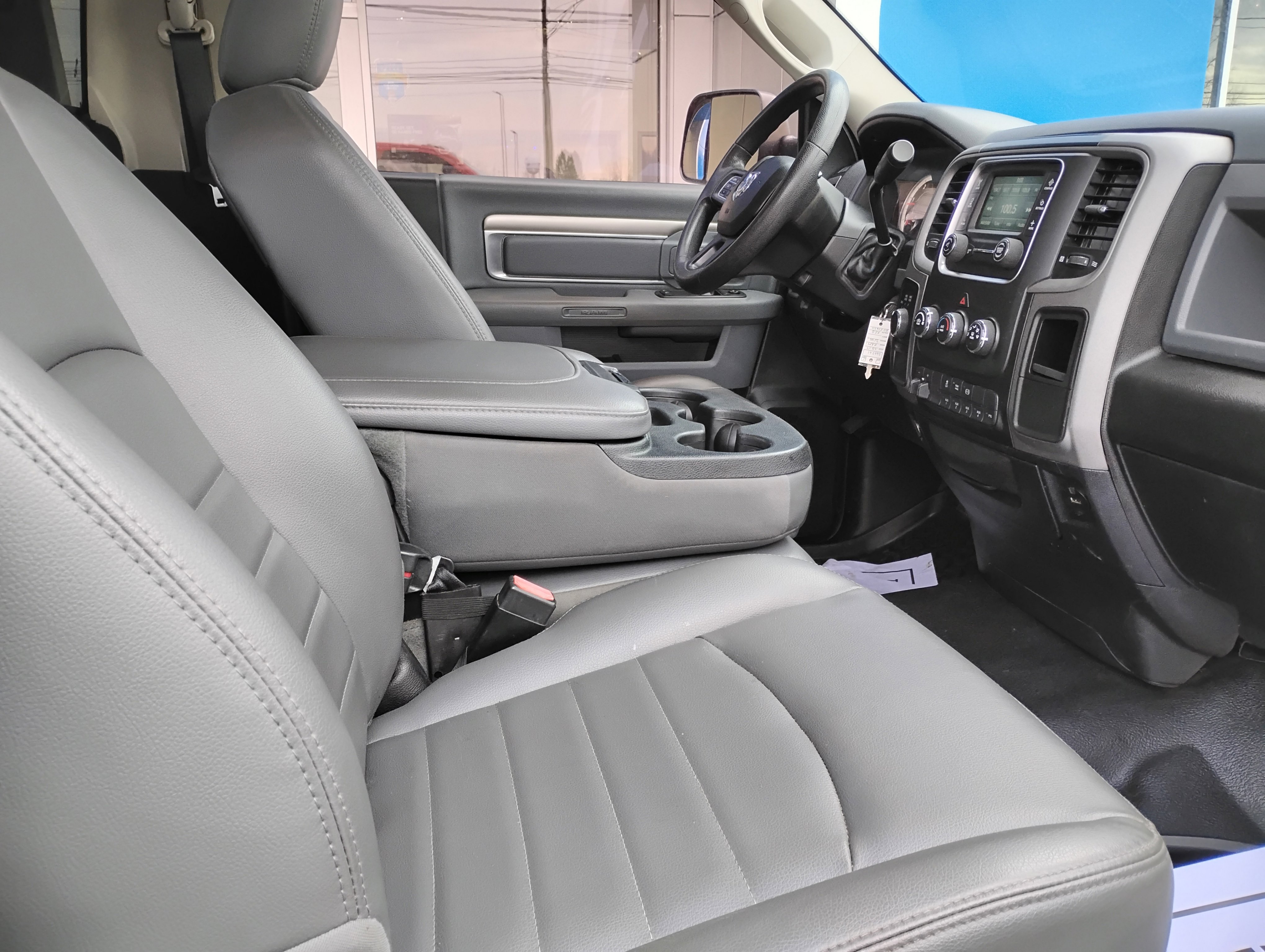 Used 2017 RAM 3500 Tradesman w/ Chrome Appearance Group image 10