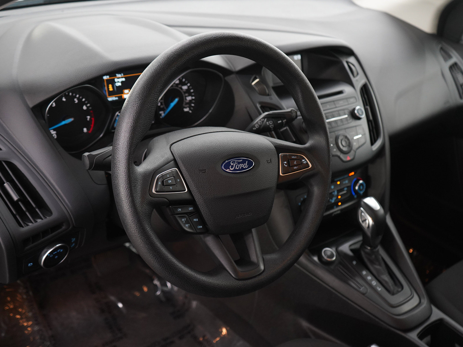 Used 2015 Ford Focus SE FWD image 20