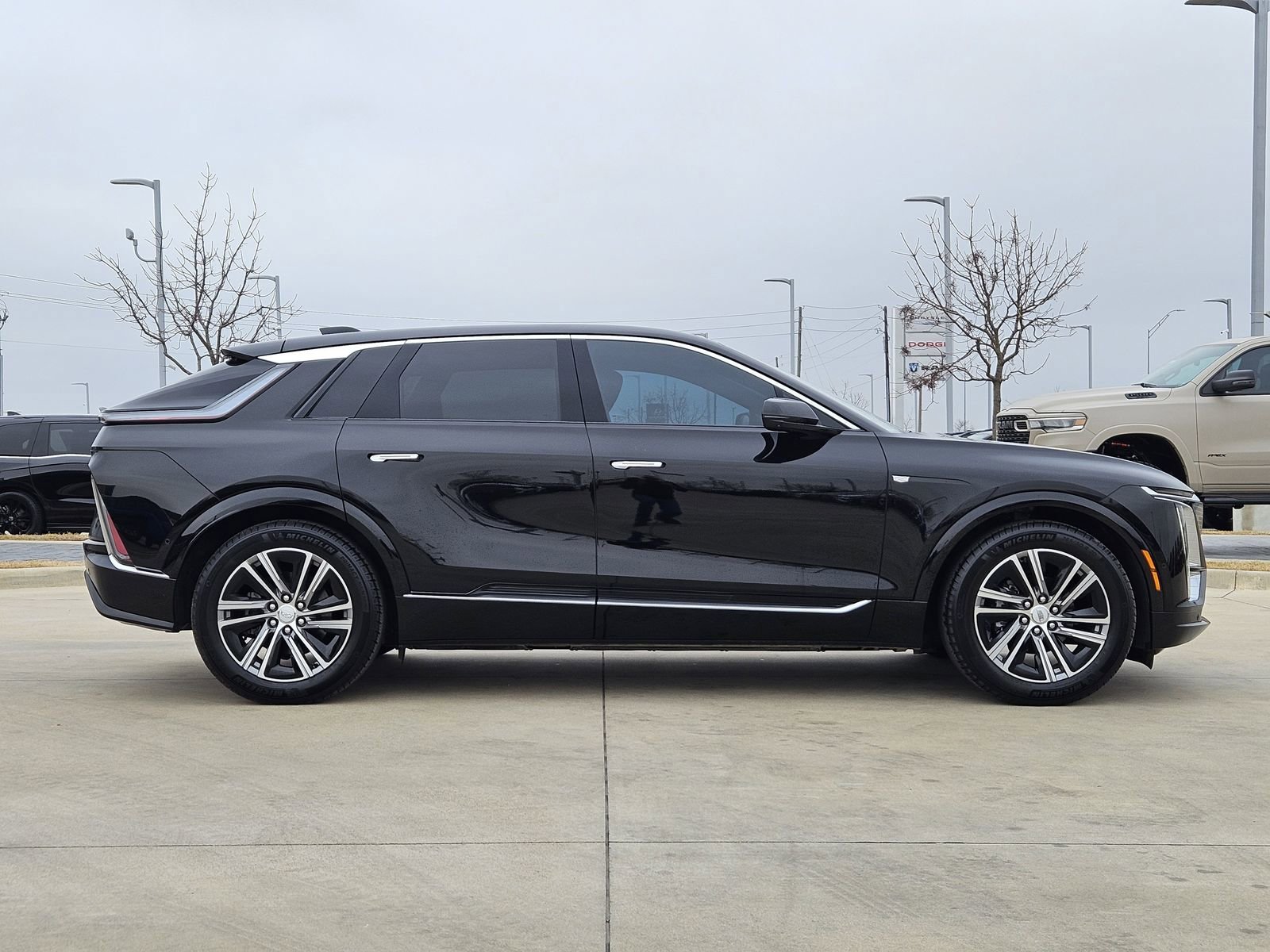 Used 2024 Cadillac Lyriq Luxury w/ LPO, Floor Liner Package image 7