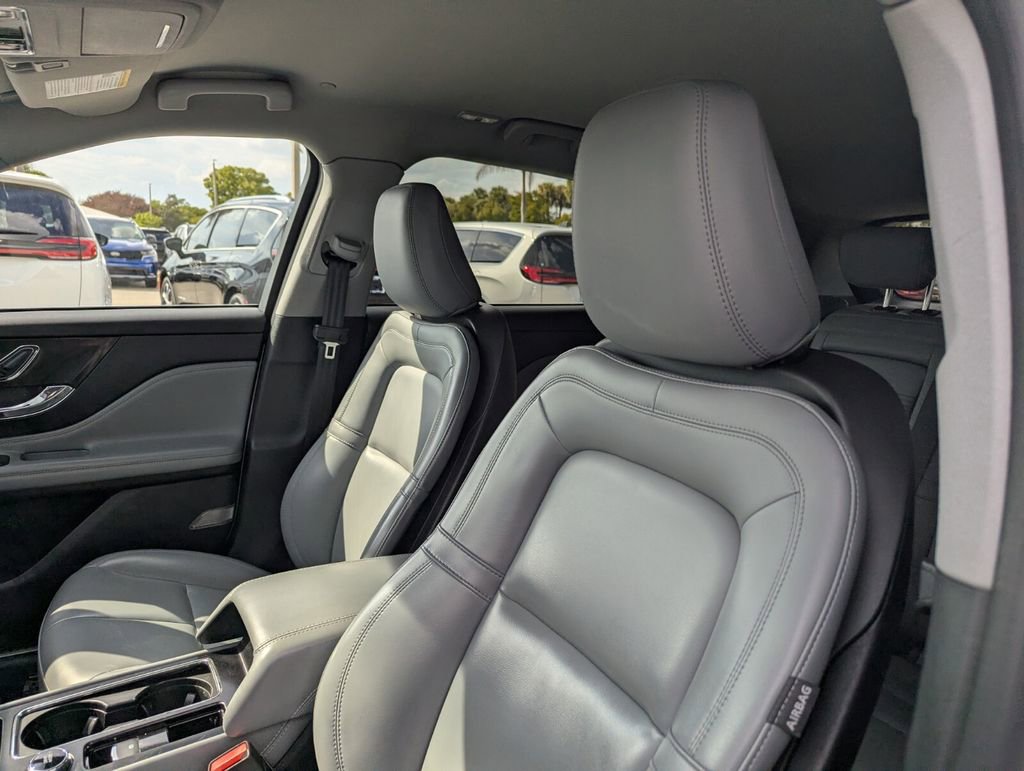 Used 2022 Lincoln Corsair FWD image 21