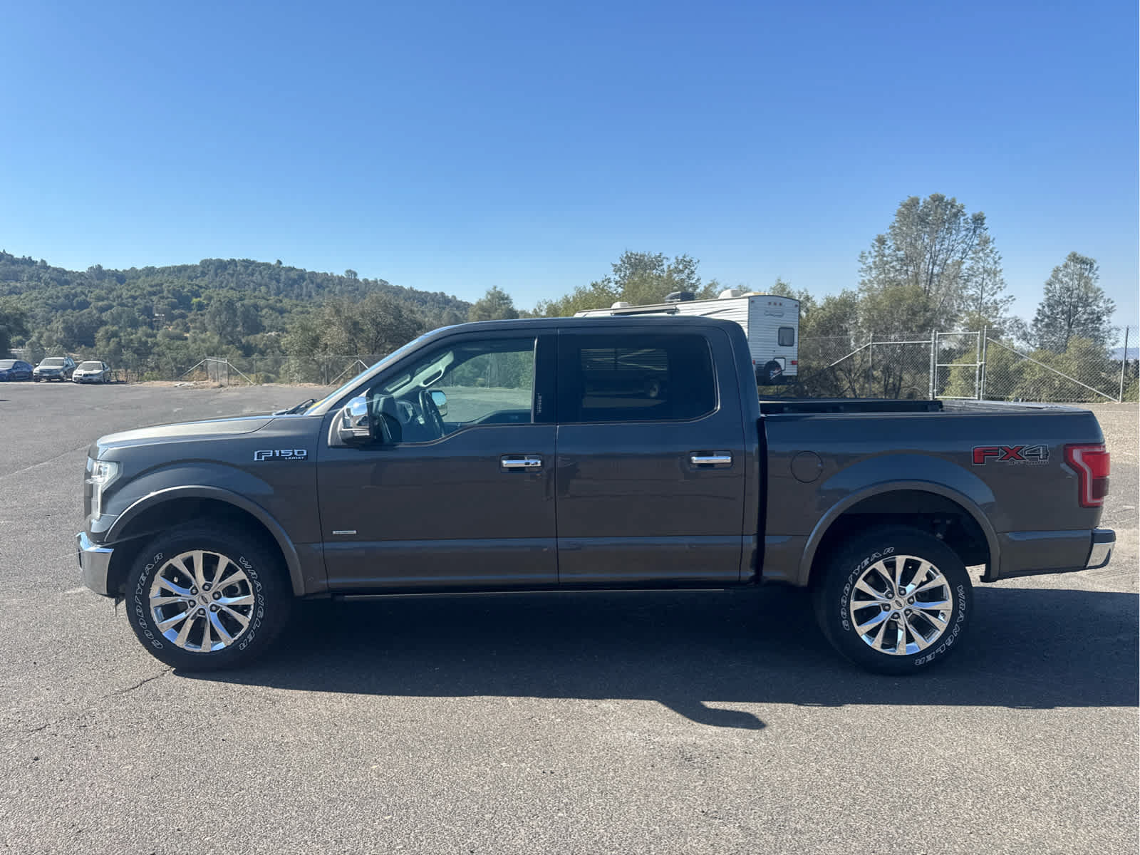 Used 2015 Ford F150 Lariat w/ Equipment Group 502A Luxury AWD/4WD image 8