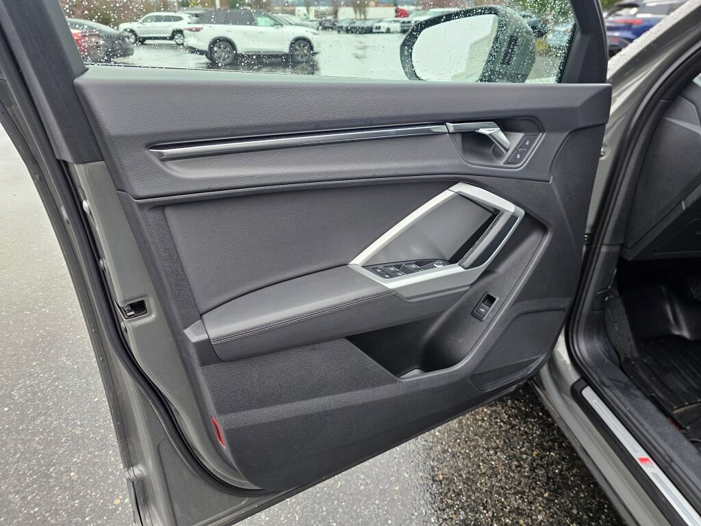 Used 2020 Audi Q3 2.0T Premium w/ Convenience Package image 24